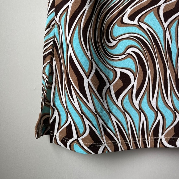 Timing Brown and Blue Skirt with Small Slits - Picture 2 of 3